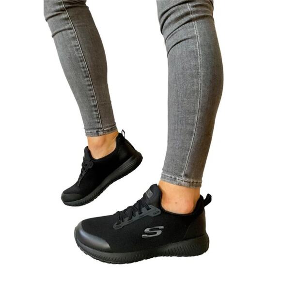 Skechers Women's 10 Black Squad Slip Resistant Food Service Work Shoes LM2-11 - Picture 1 of 7